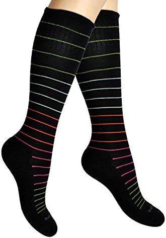 Pamučne kompresijske čarape za žene i muškarce. Održavajte tlak od 15-20 mm Hg.sv. do koljena