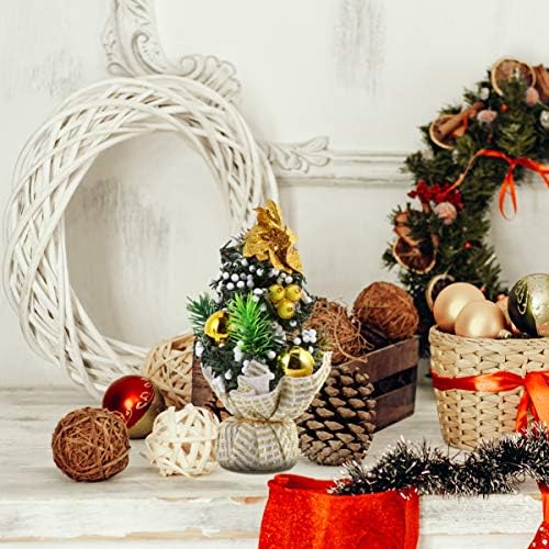 Yardwe 2pcs Tabletop božićno drvce, umjetni mini ukrasi za božićno drvce s kuglicama i borovim iglama, šareno ukrasno Xmas Tree za